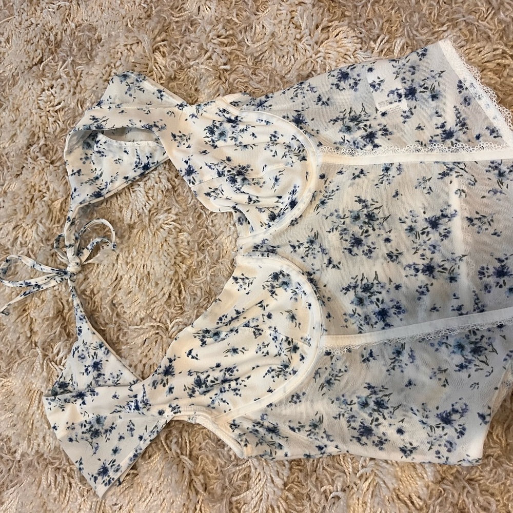 Floral Blue and White Women's Top